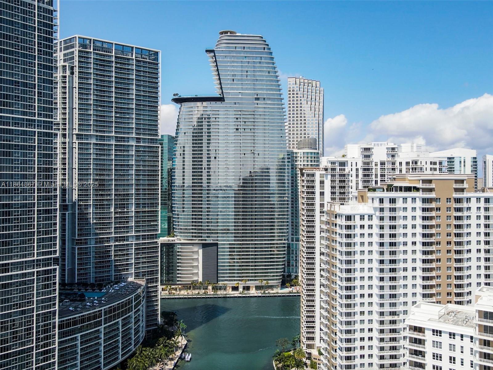 300 Biscayne Blvd Way #2505, Miami FL 33131