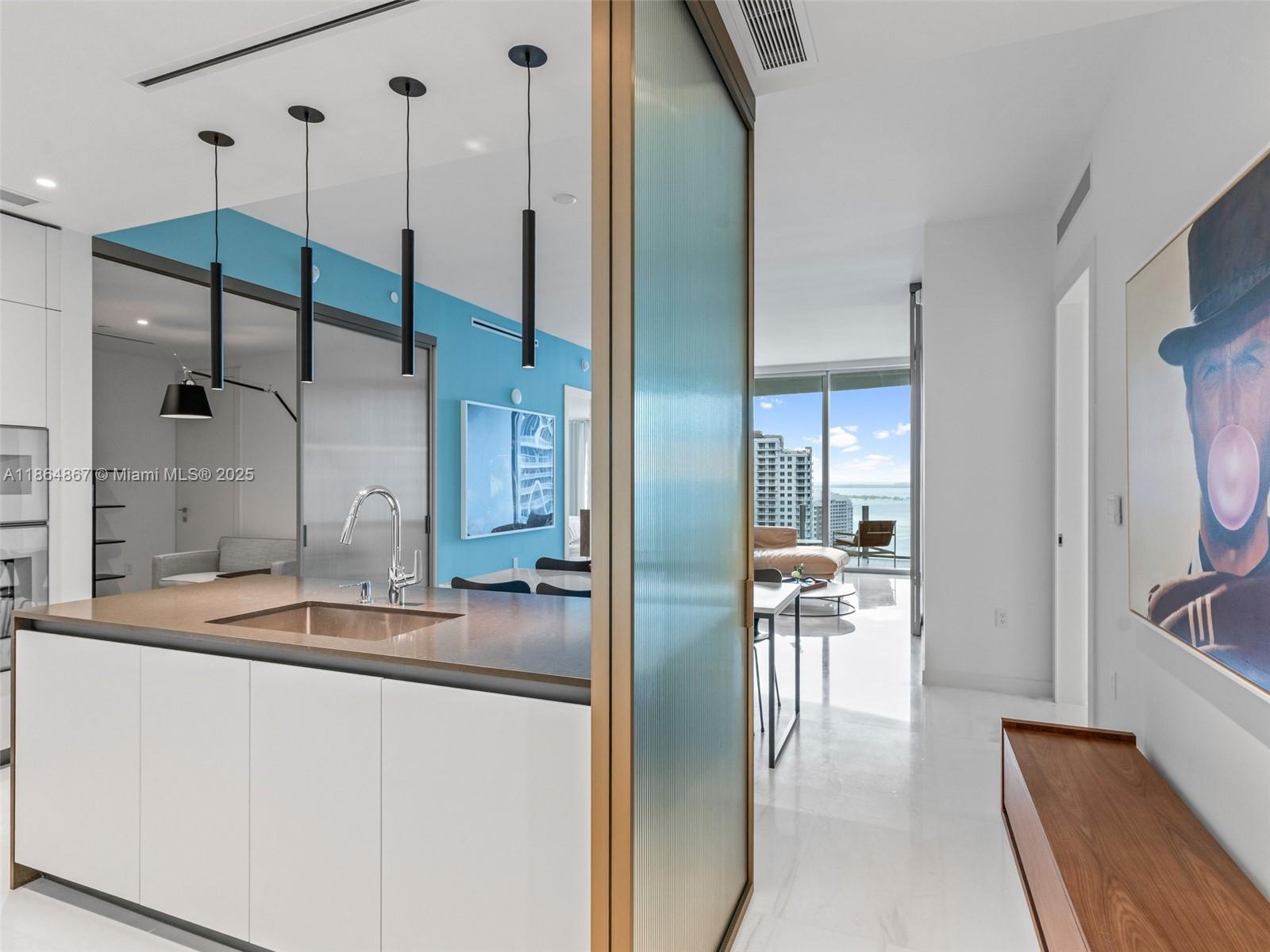 300 Biscayne Blvd Way #2505, Miami FL 33131