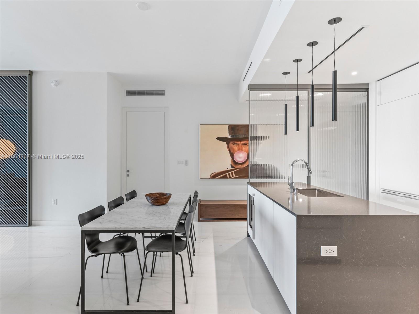 300 Biscayne Blvd Way #2505, Miami FL 33131