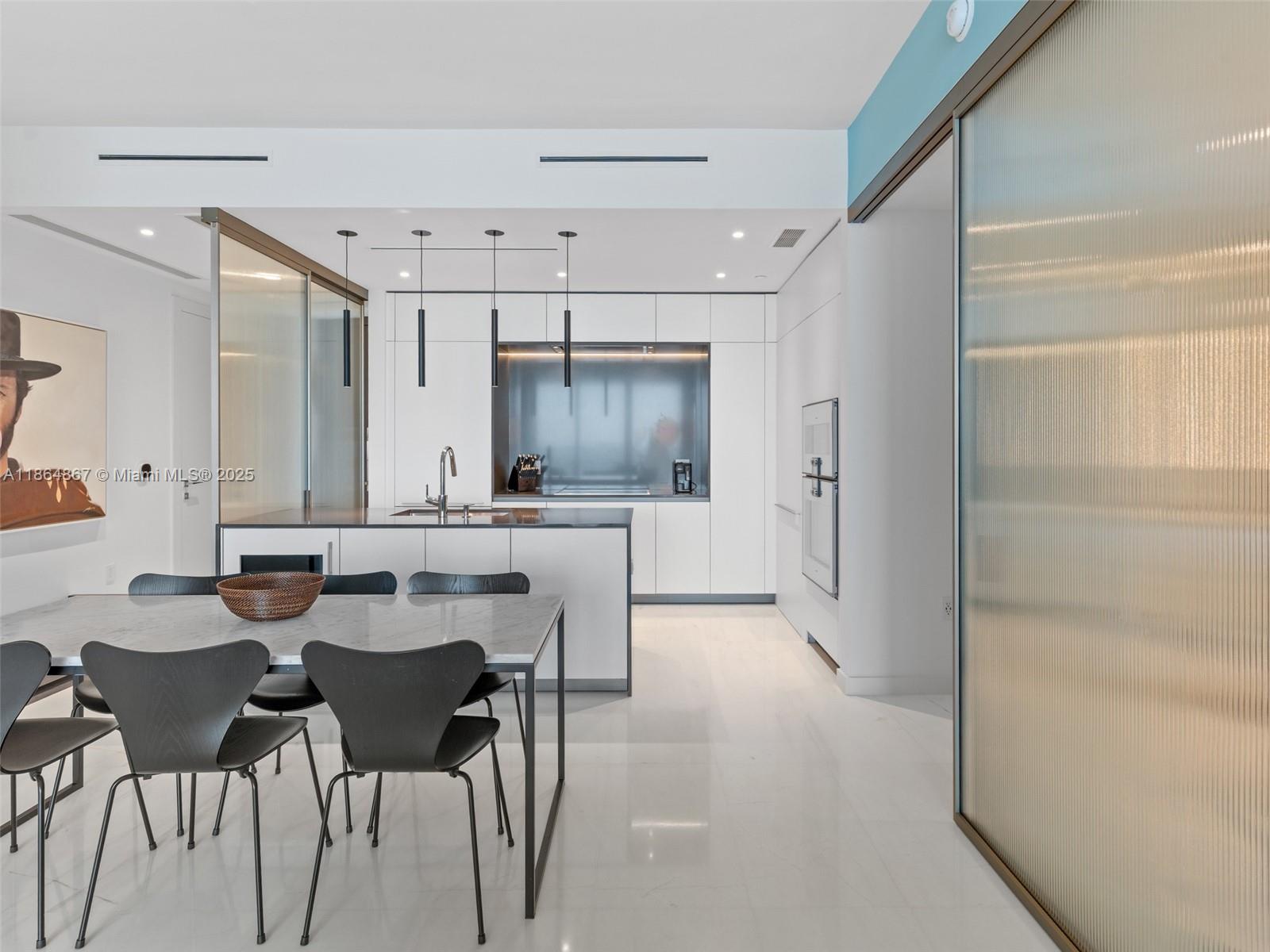 300 Biscayne Blvd Way #2505, Miami FL 33131