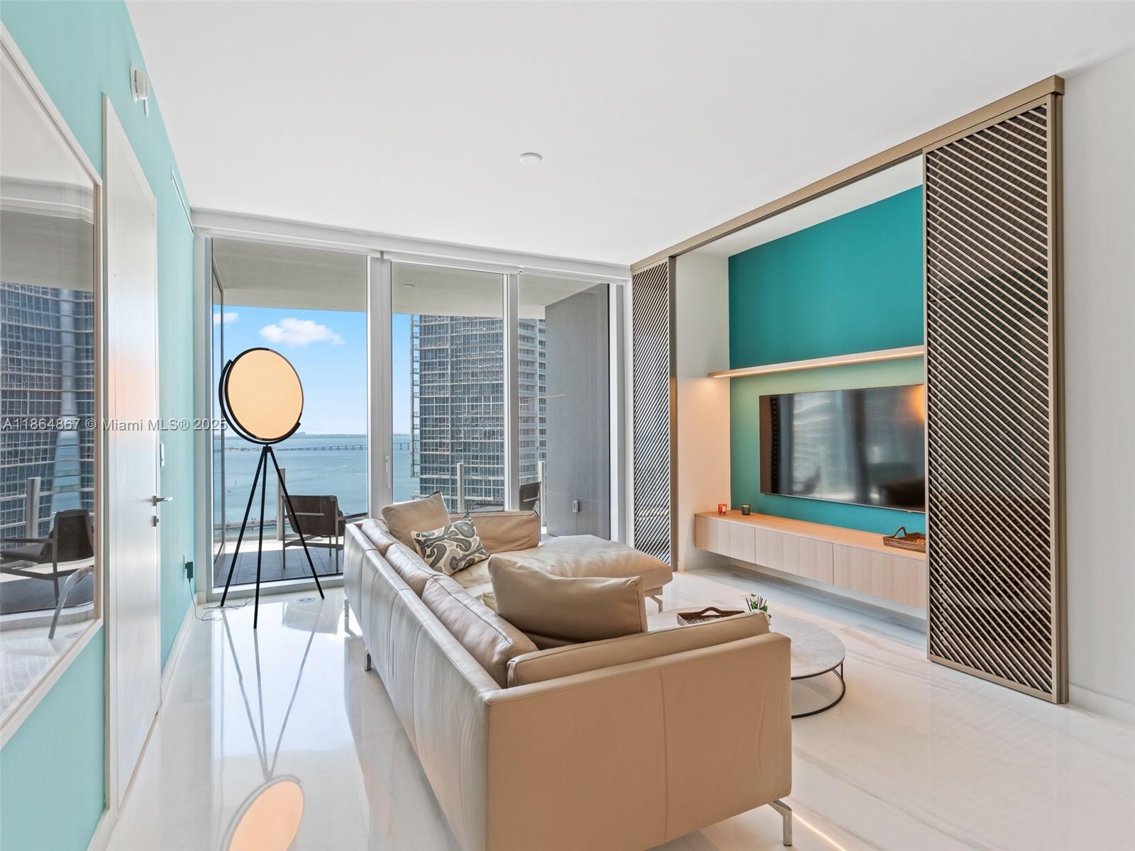 300 Biscayne Blvd Way #2505, Miami FL 33131