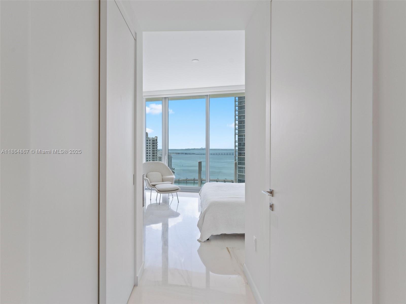 300 Biscayne Blvd Way #2505, Miami FL 33131