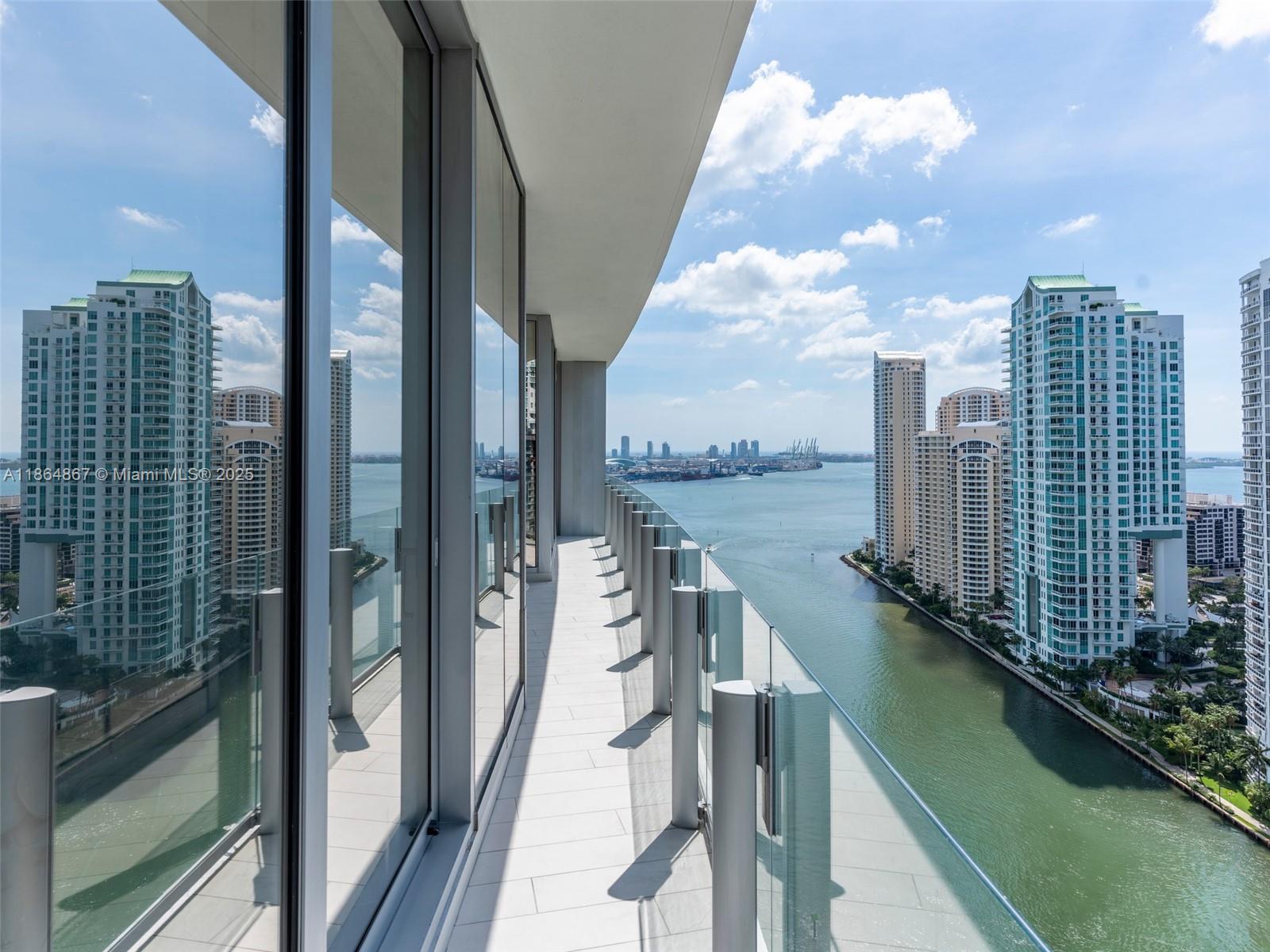 300 Biscayne Blvd Way #2505, Miami FL 33131