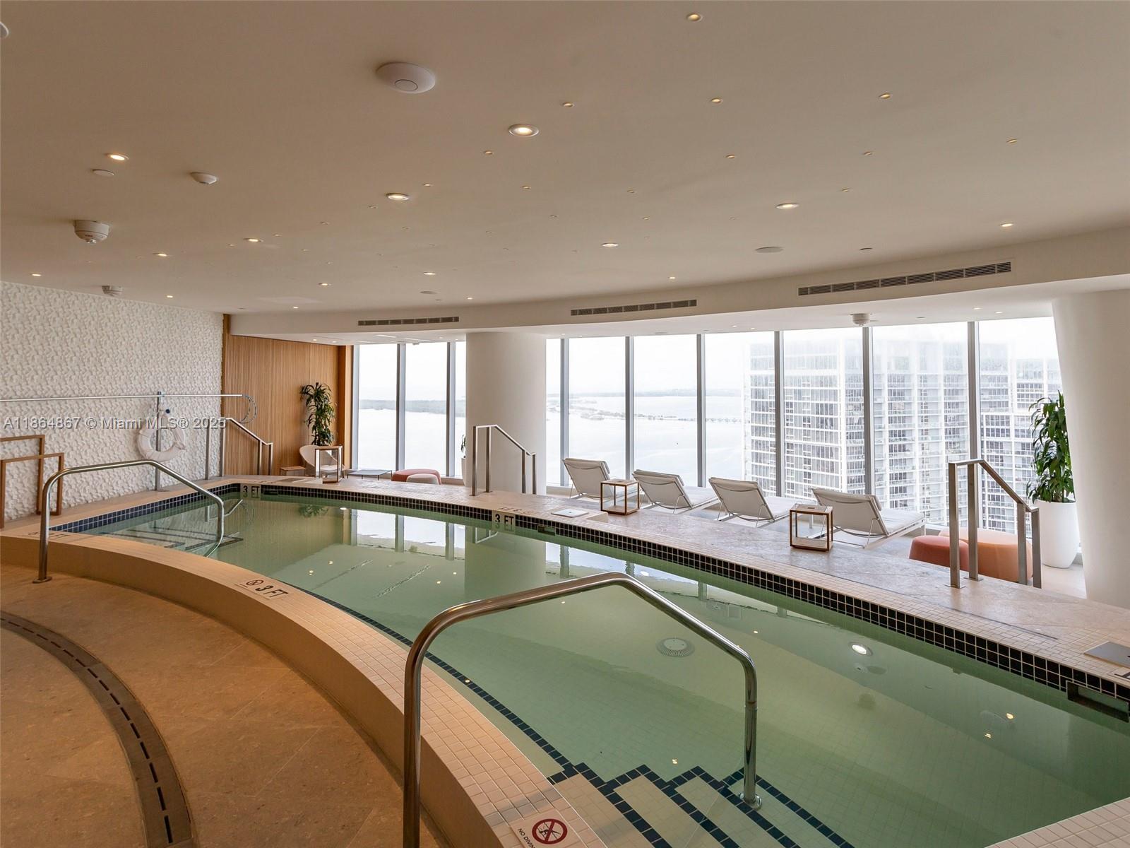 300 Biscayne Blvd Way #2505, Miami FL 33131