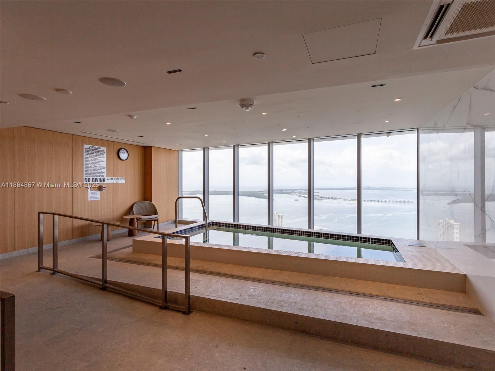 300 Biscayne Blvd Way #2505, Miami FL 33131