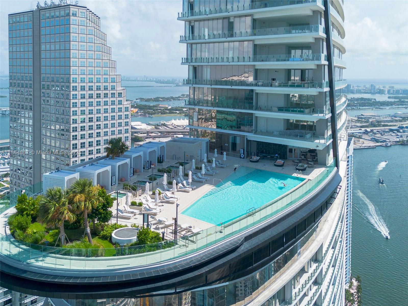 300 Biscayne Blvd Way #2505, Miami FL 33131