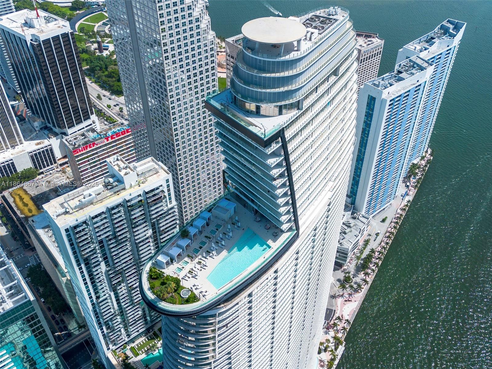 300 Biscayne Blvd Way #2505, Miami FL 33131