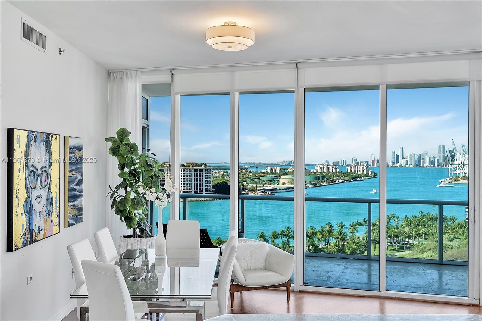 100 S Pointe Dr #1501, Miami Beach FL 33139