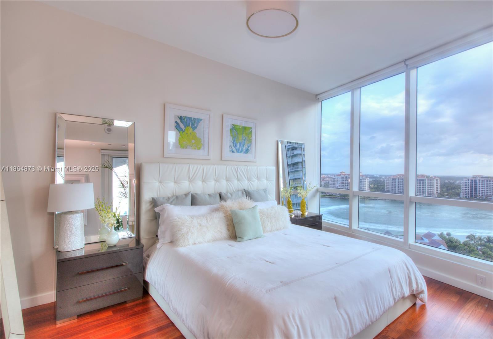 100 S Pointe Dr #1501, Miami Beach FL 33139