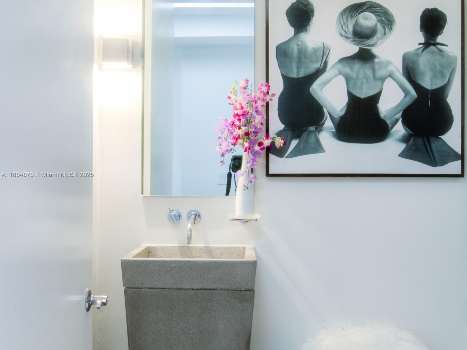 100 S Pointe Dr #1501, Miami Beach FL 33139