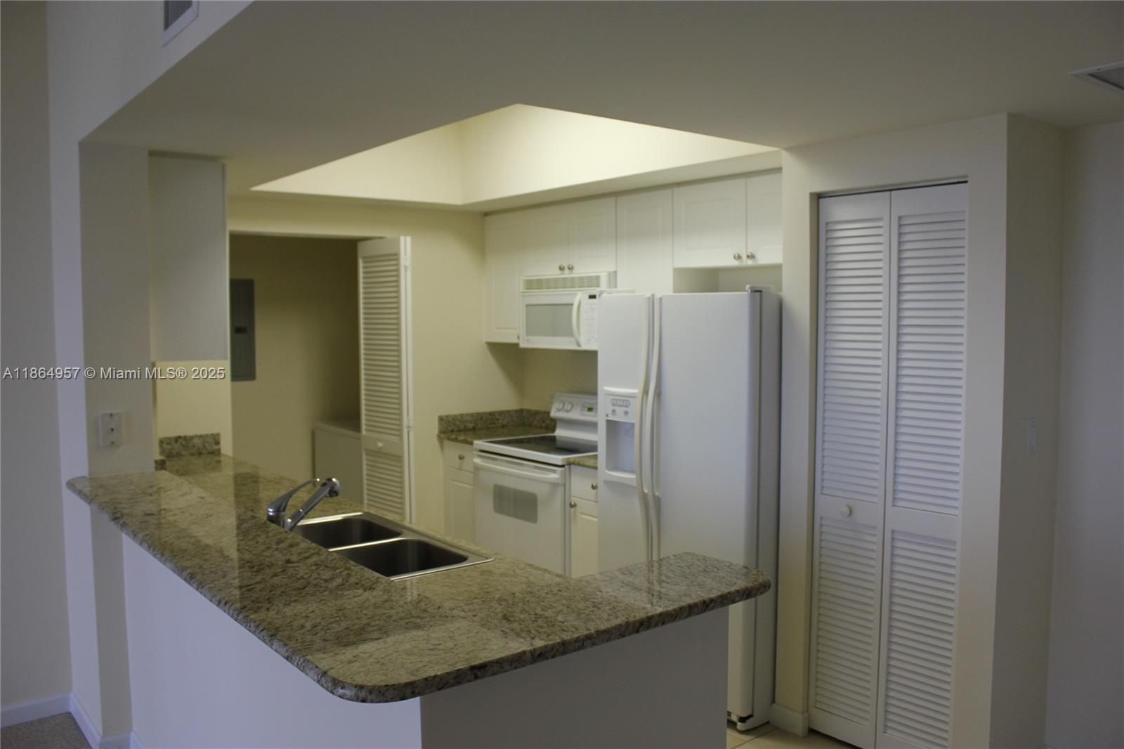 Aventura FL 33180 - A11864957