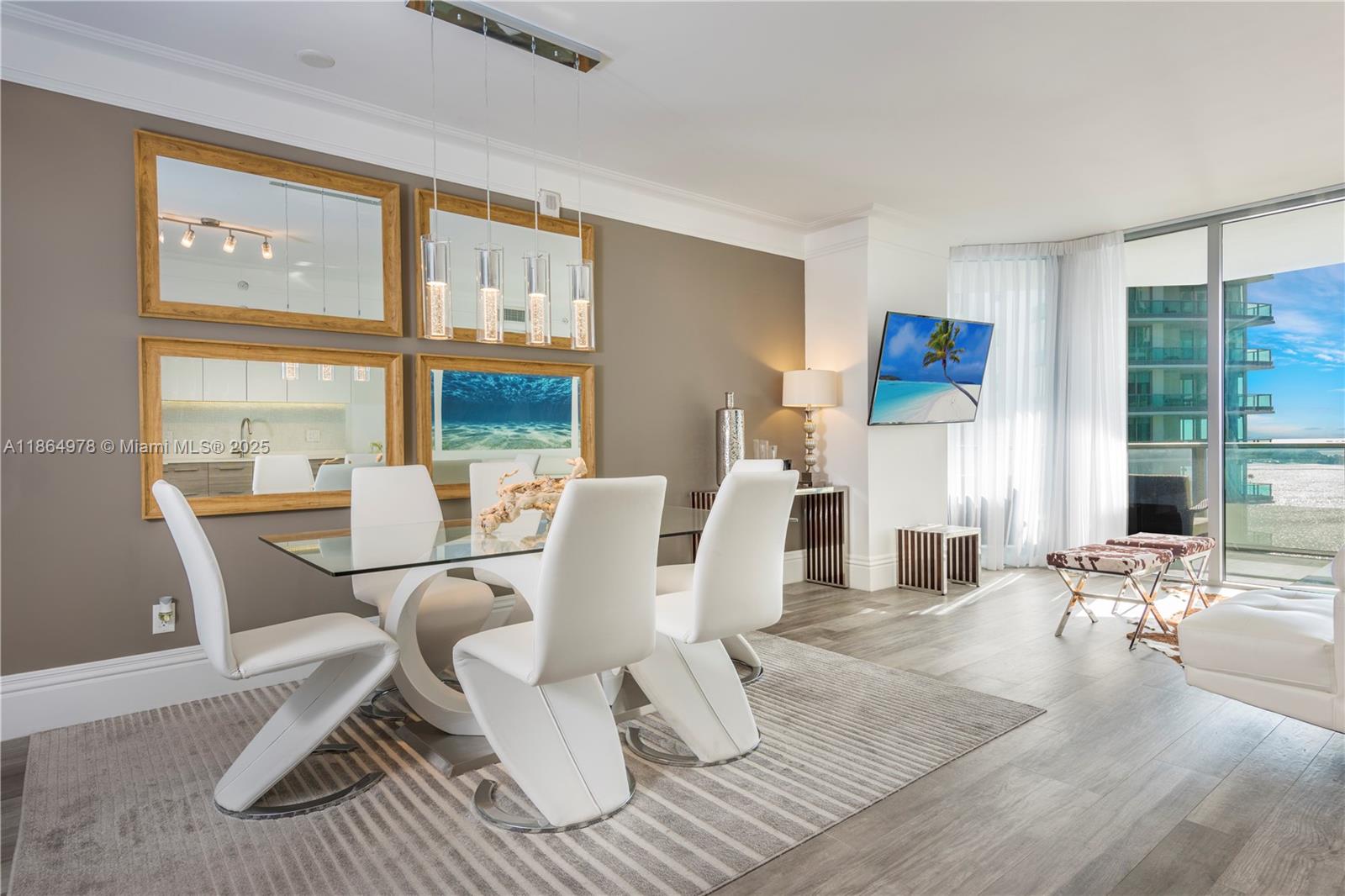 1300 Brickell Bay Dr #1909, Miami FL 33131