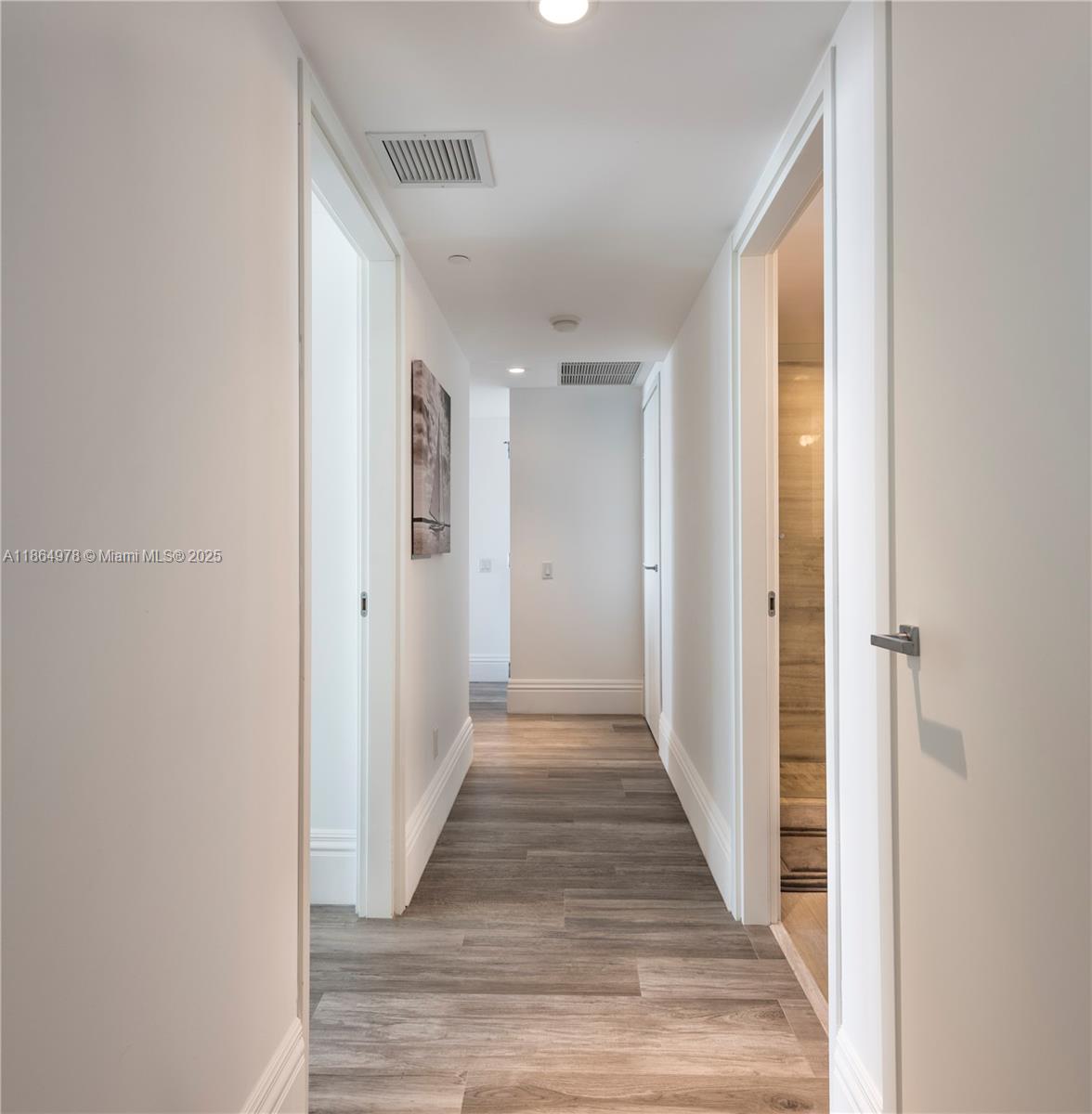 1300 Brickell Bay Dr #1909, Miami FL 33131