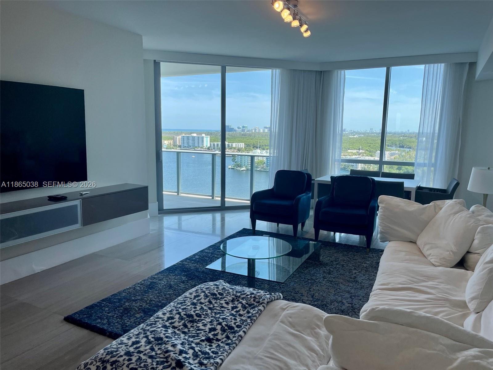 17111 Biscayne Blvd #1806, North Miami Beach FL 33160
