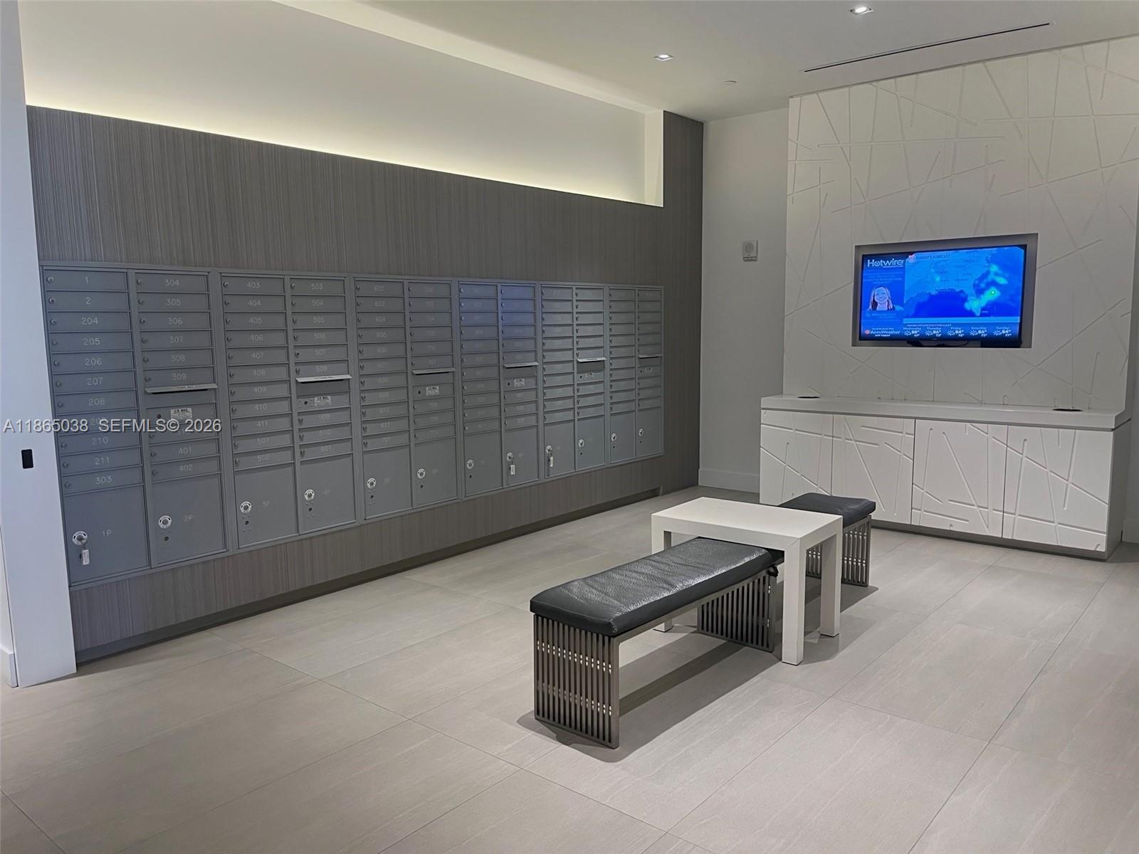 17111 Biscayne Blvd #1806, North Miami Beach FL 33160
