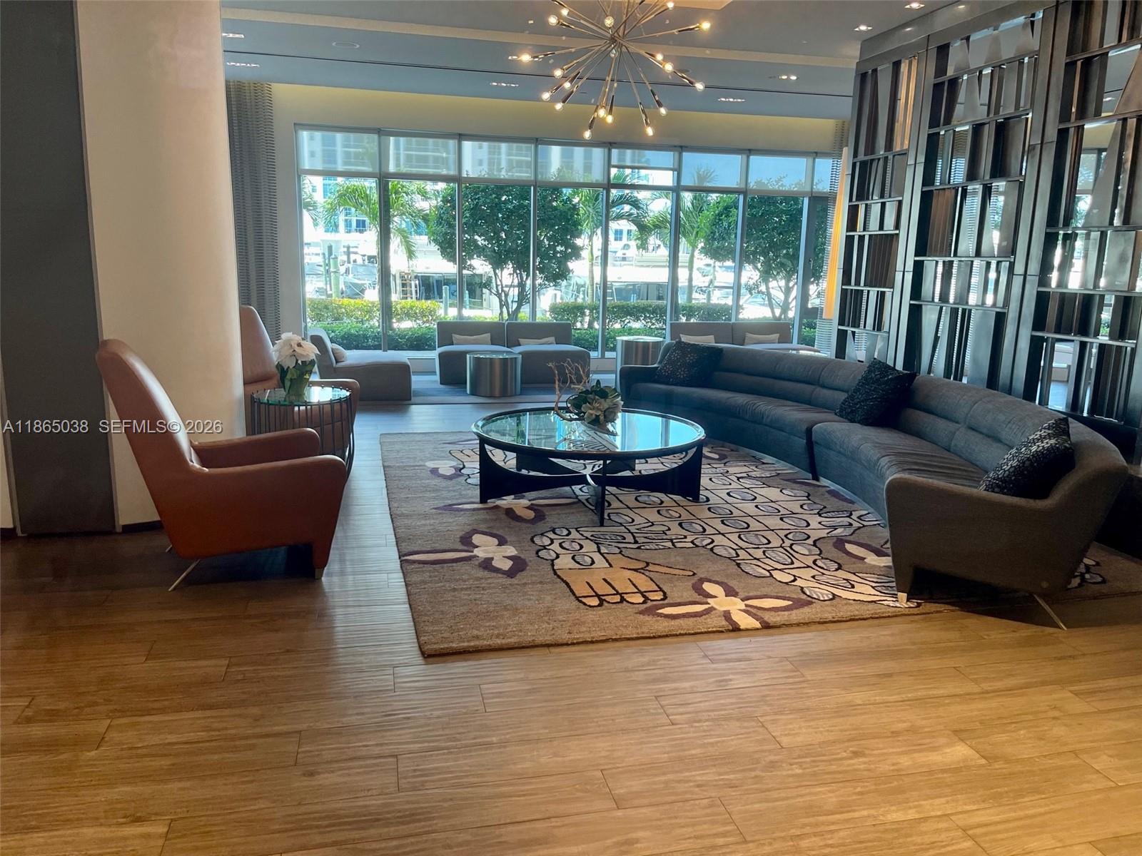 17111 Biscayne Blvd #1806, North Miami Beach FL 33160
