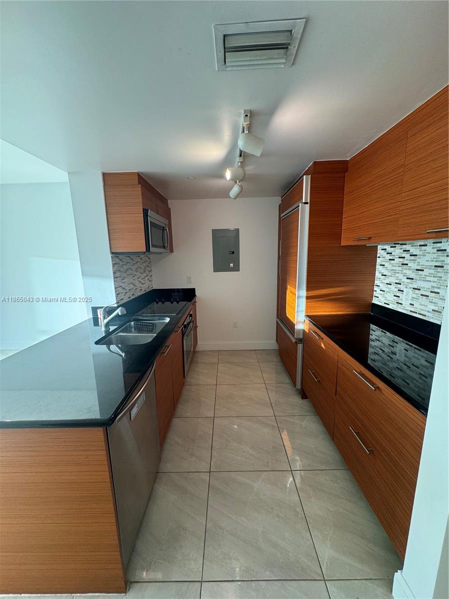 50 Biscayne Blvd #3405, Miami FL 33132