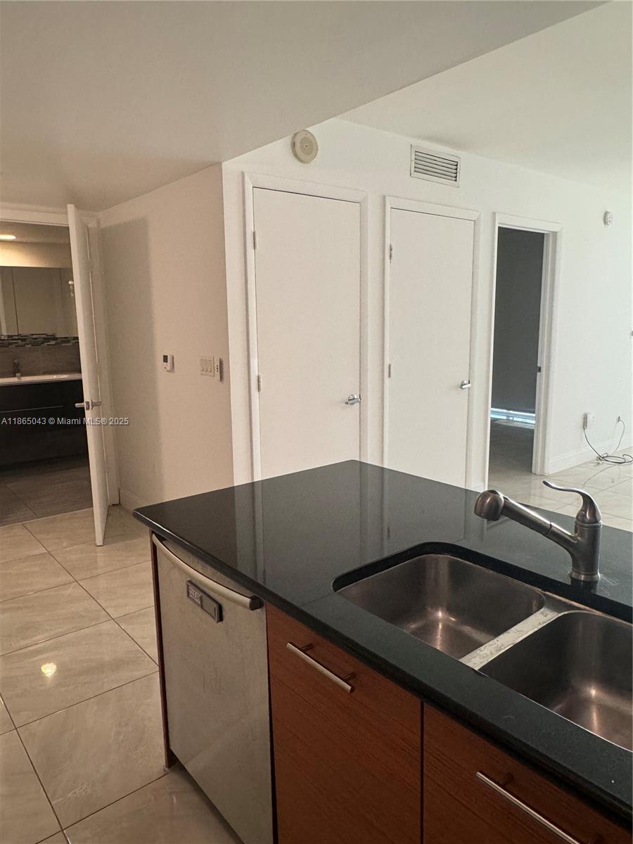 50 Biscayne Blvd #3405, Miami FL 33132