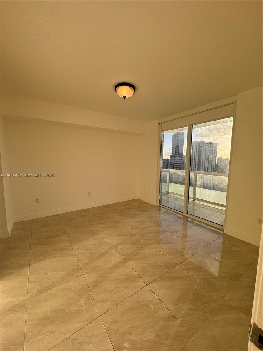 50 Biscayne Blvd #3405, Miami FL 33132