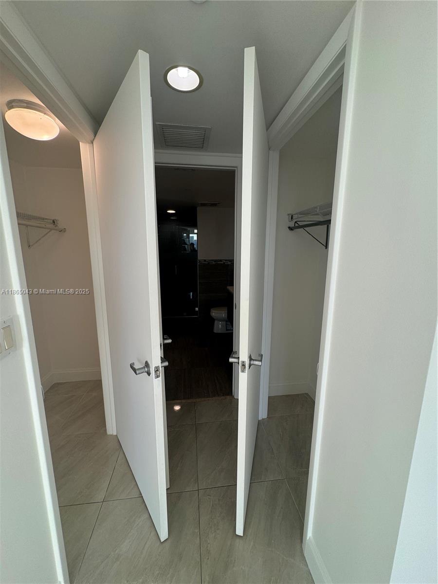 50 Biscayne Blvd #3405, Miami FL 33132