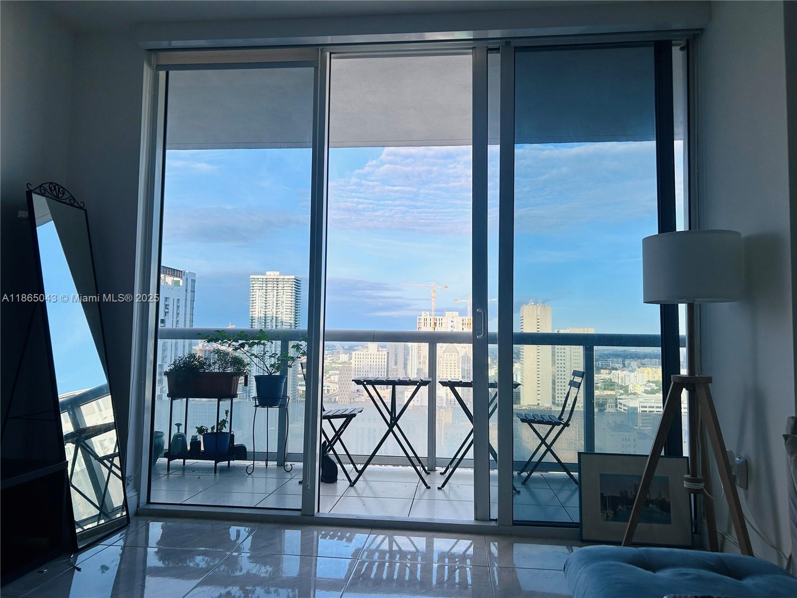 50 Biscayne Blvd #3405, Miami FL 33132