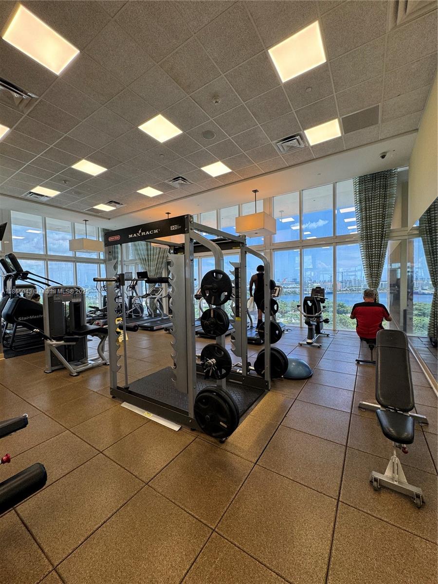 50 Biscayne Blvd #3405, Miami FL 33132