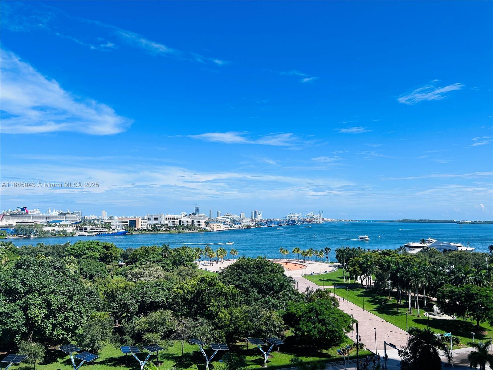 50 Biscayne Blvd #3405, Miami FL 33132