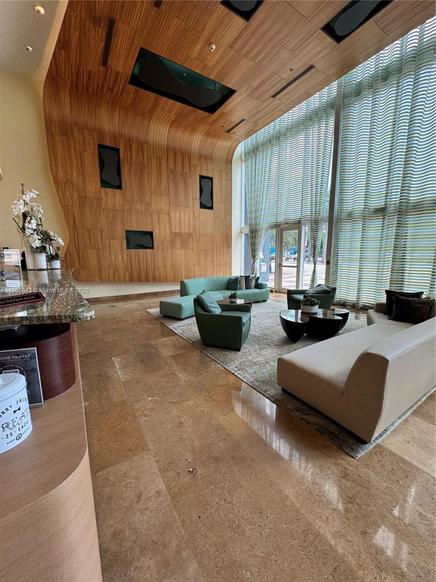 50 Biscayne Blvd #3405, Miami FL 33132
