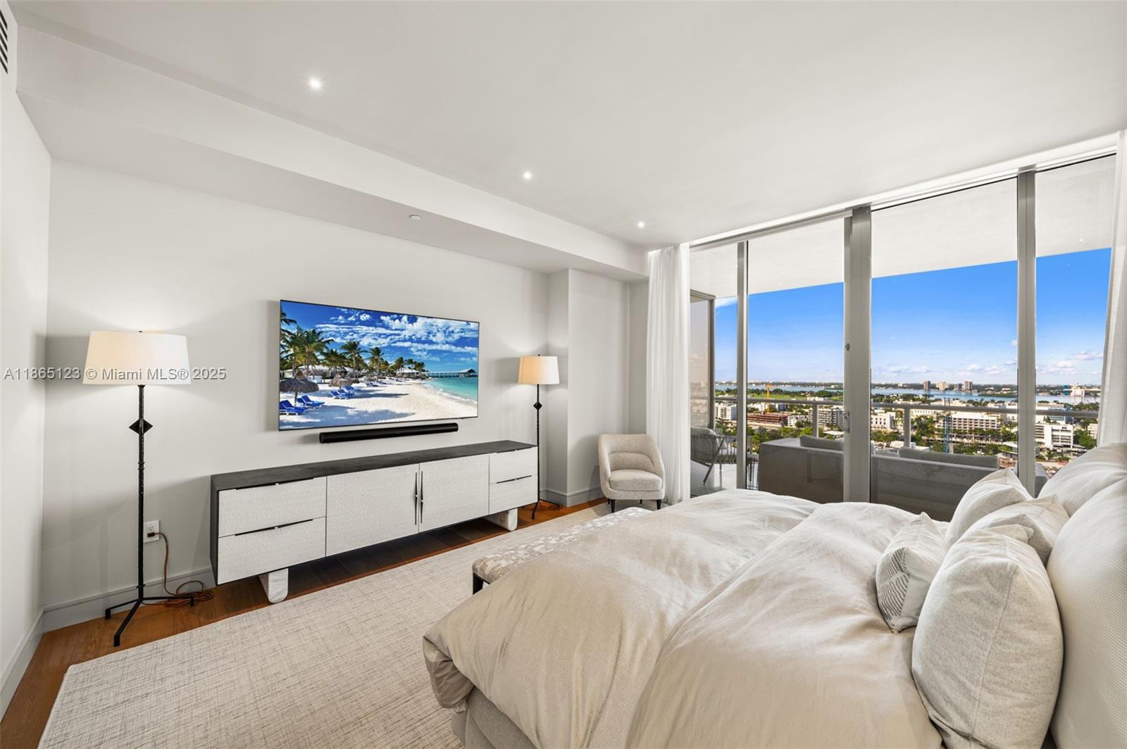 9701 Collins Ave #1903S, Bal Harbour FL 33154