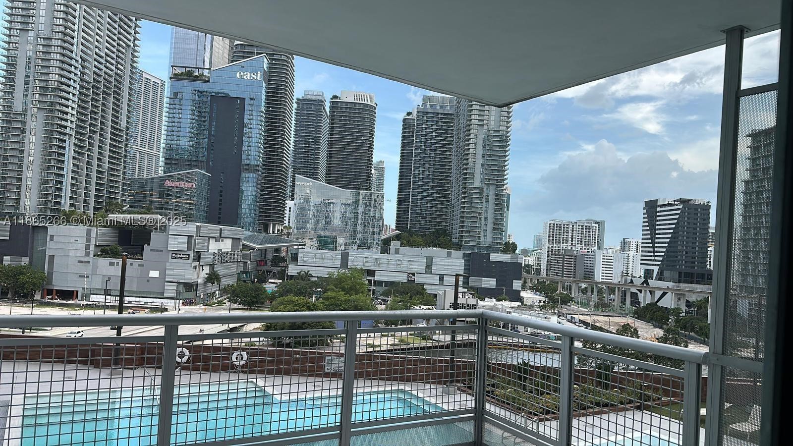 350 S Miami Ave #1108, Miami FL 33130