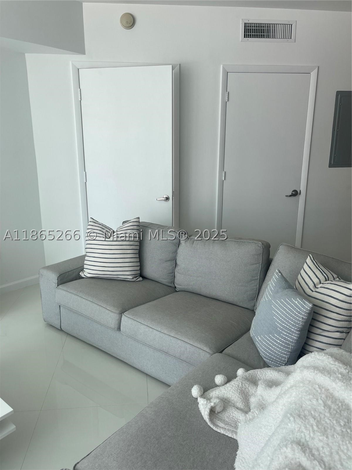 350 S Miami Ave #1108, Miami FL 33130