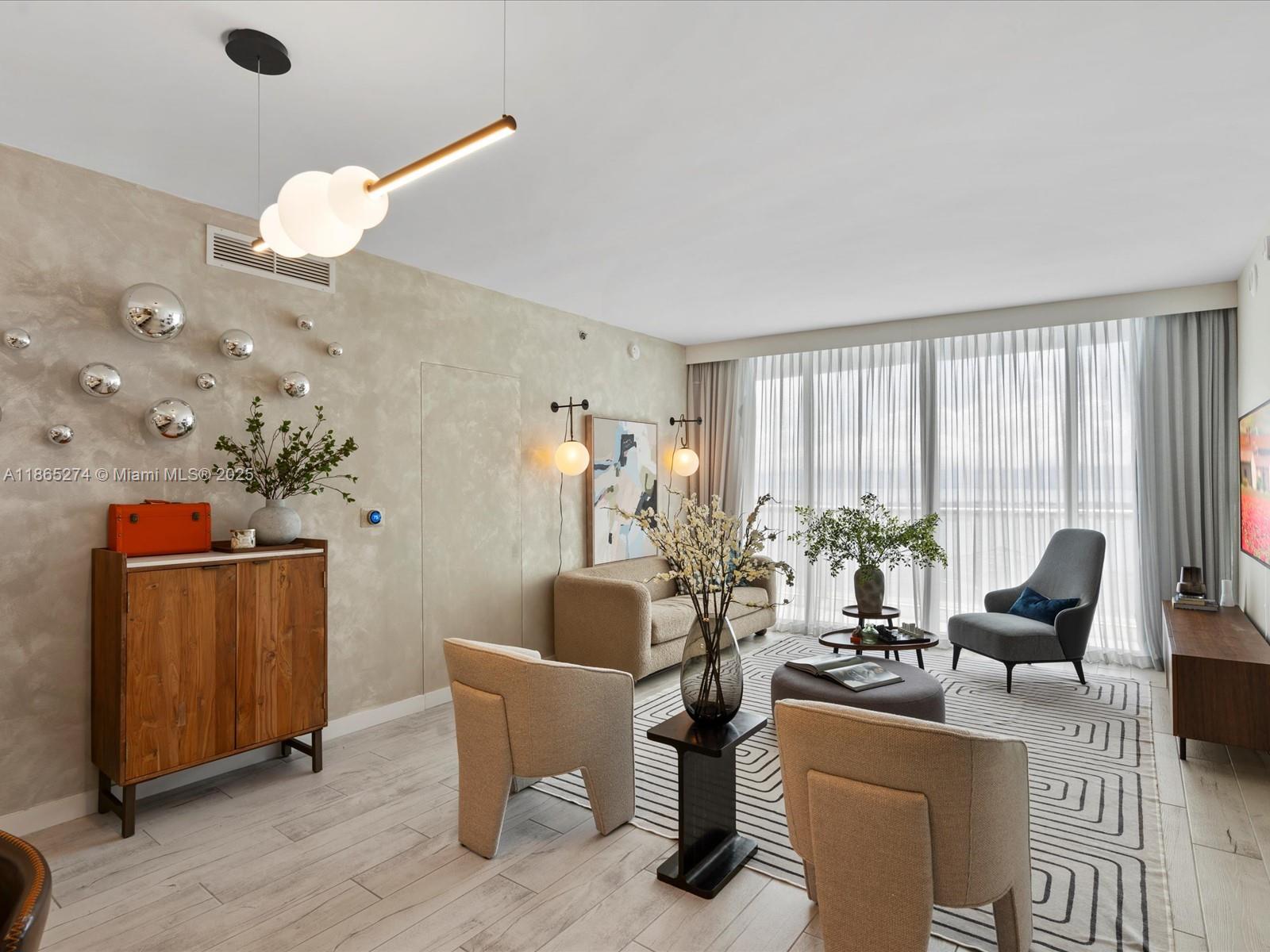 465 Brickell Ave #4905, Miami FL 33131