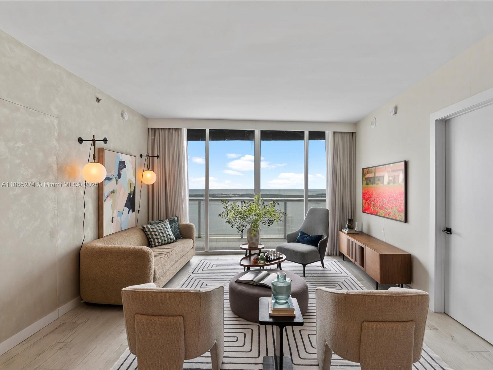 465 Brickell Ave #4905, Miami FL 33131