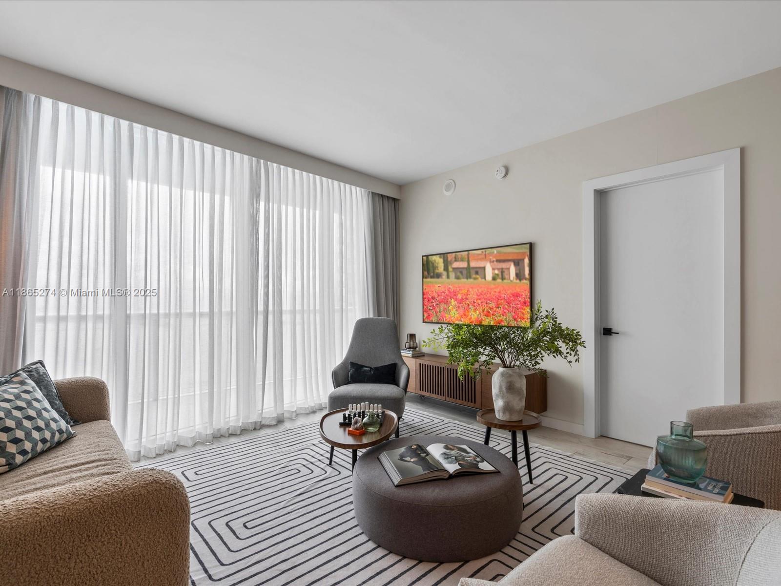 465 Brickell Ave #4905, Miami FL 33131