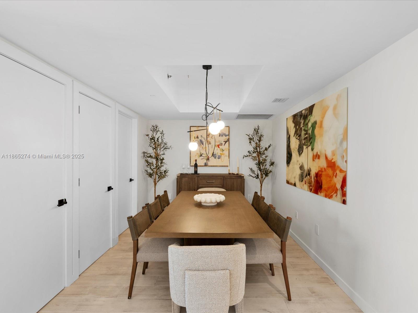465 Brickell Ave #4905, Miami FL 33131
