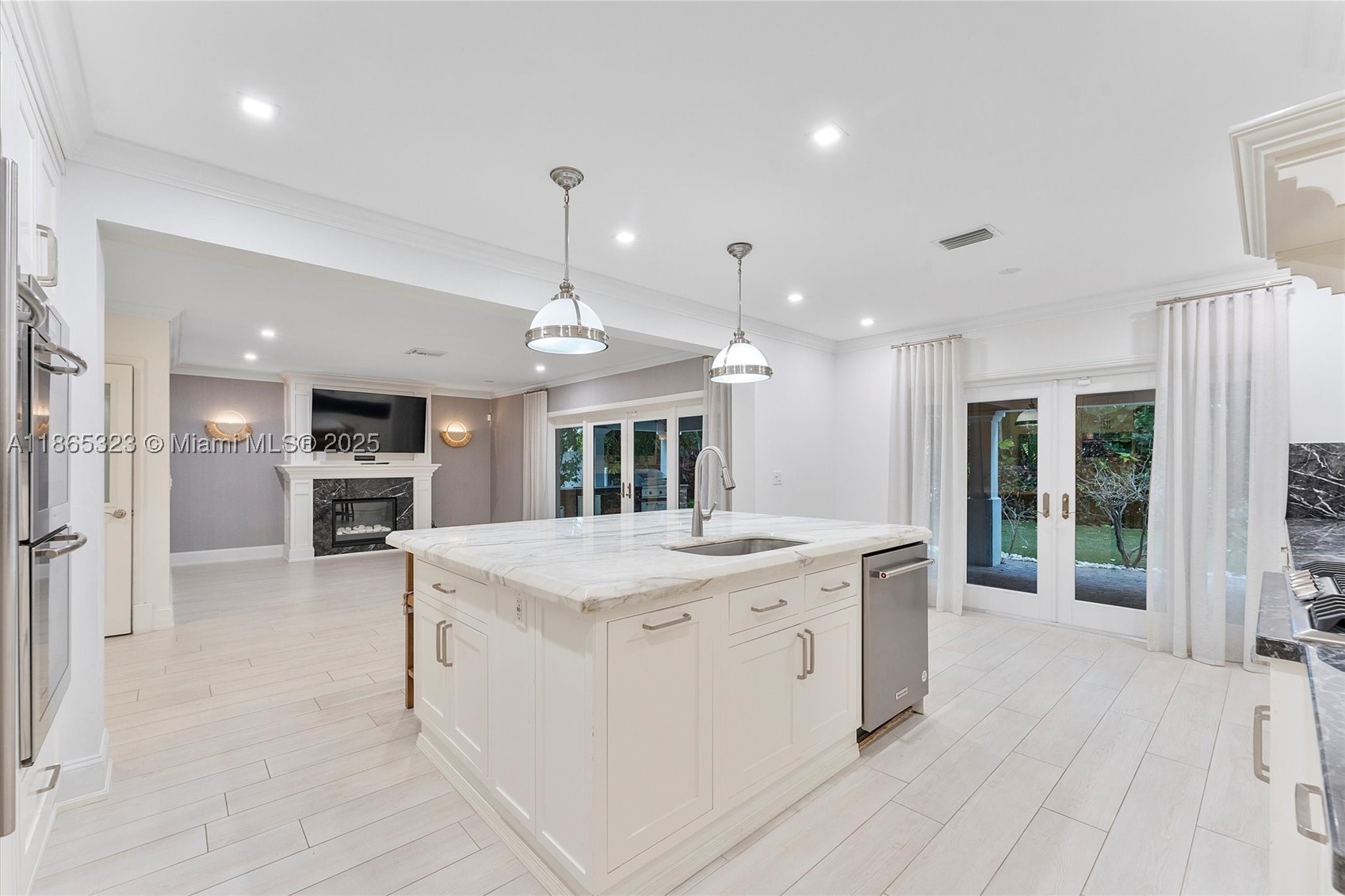 746 Marble Ct, Boca Raton FL 33432