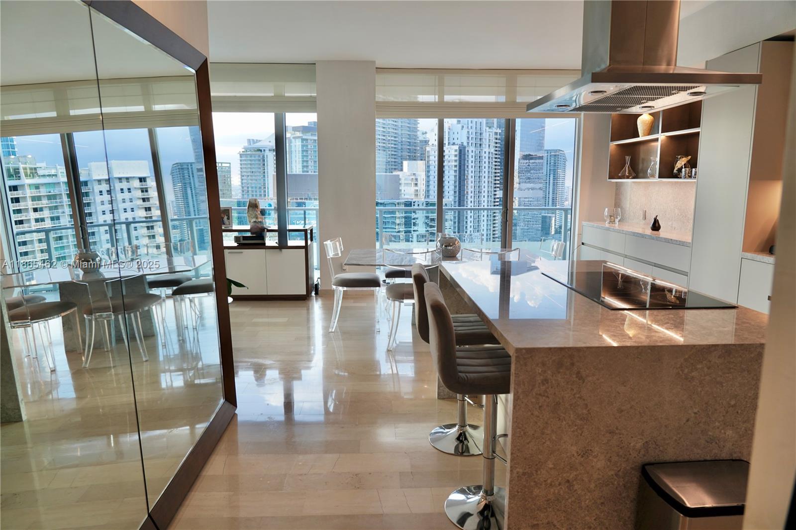 1300 Brickell Bay Dr #3701, Miami FL 33131