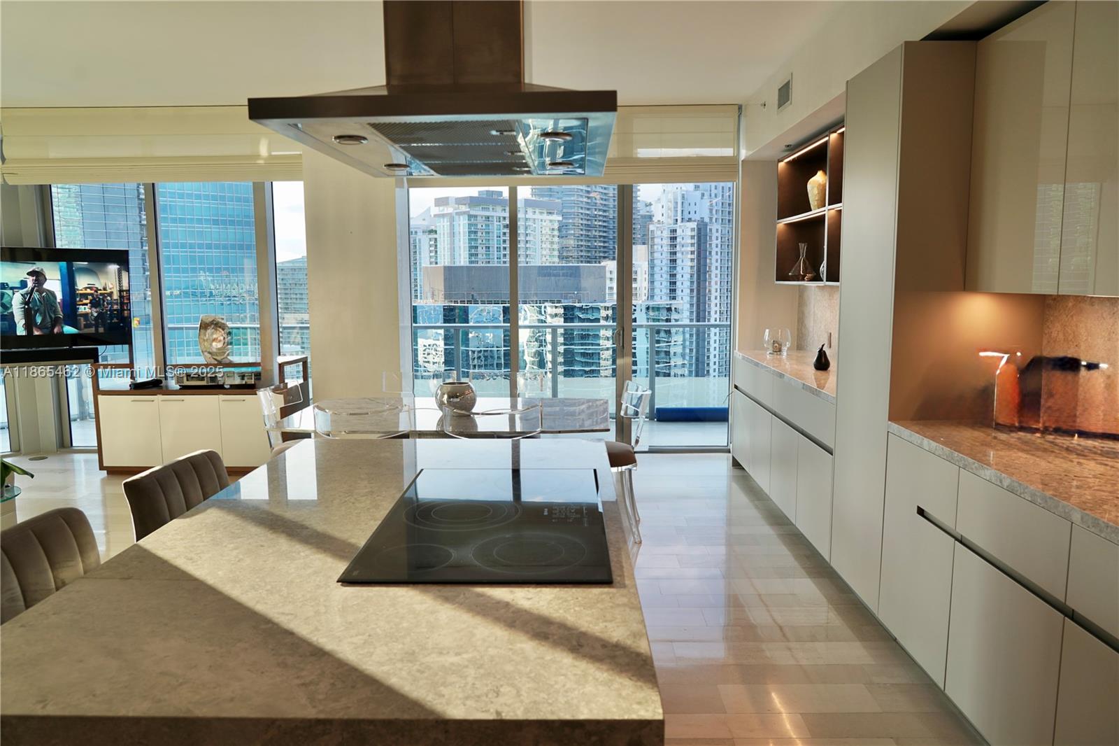 1300 Brickell Bay Dr #3701, Miami FL 33131