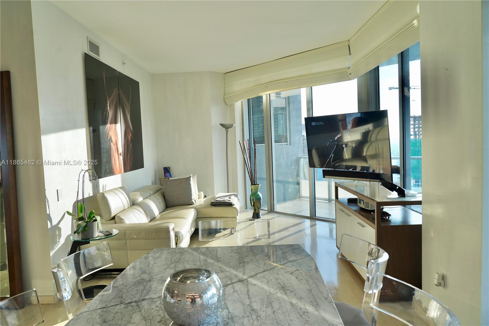 1300 Brickell Bay Dr #3701, Miami FL 33131