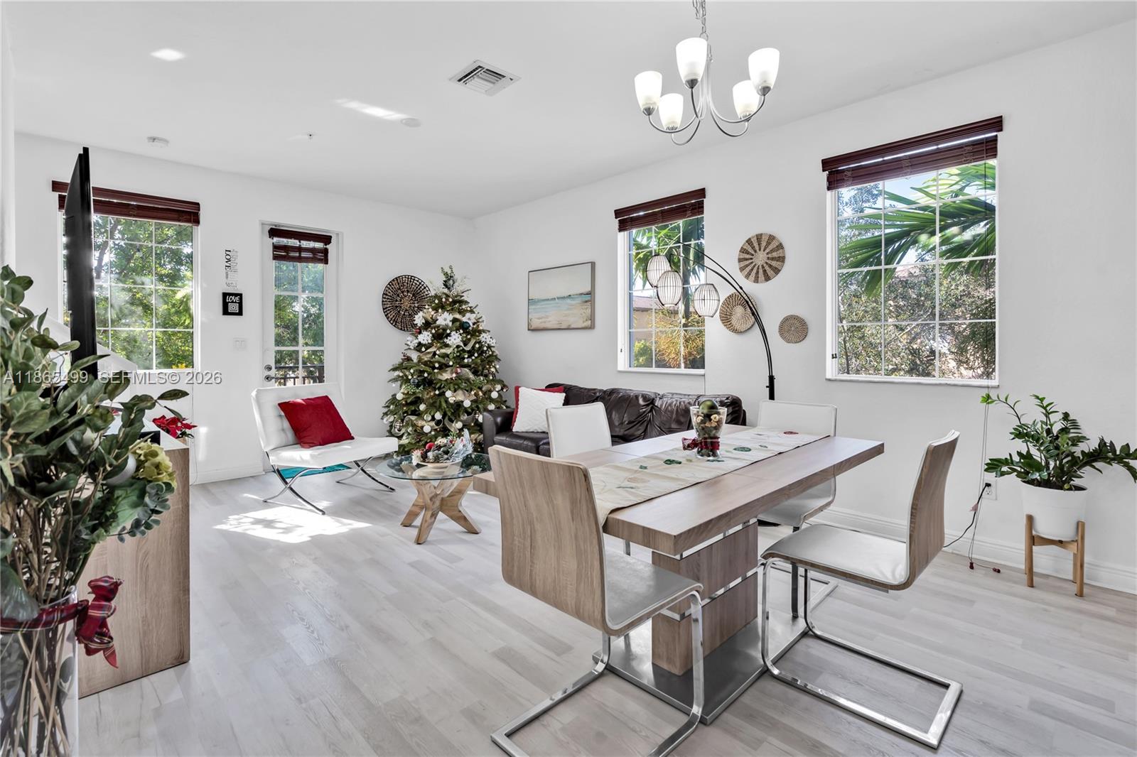 14749 SW 9th St #3110, Pembroke Pines FL 33027