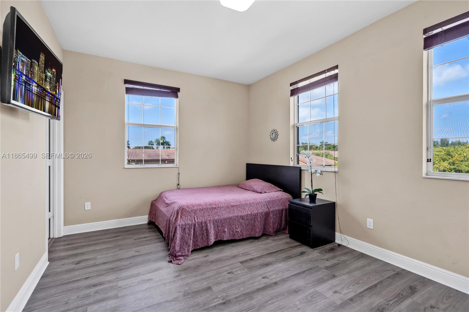 14749 SW 9th St #3110, Pembroke Pines FL 33027