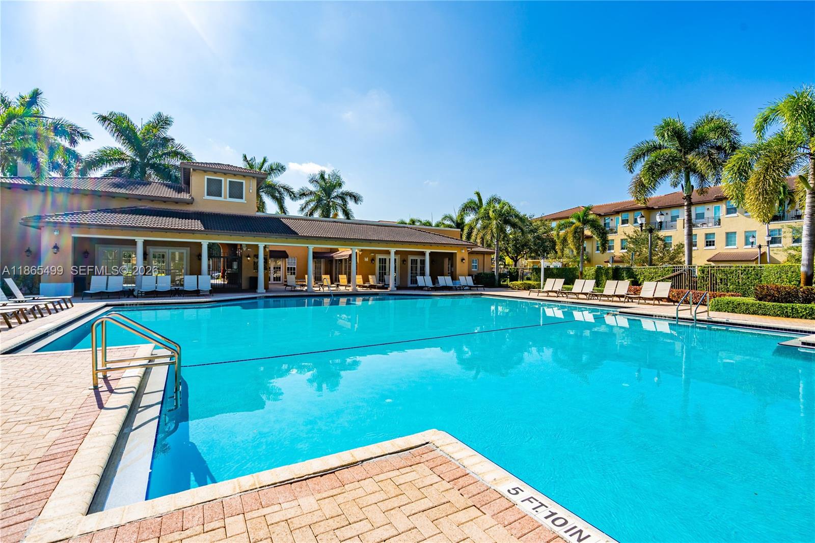 14749 SW 9th St #3110, Pembroke Pines FL 33027