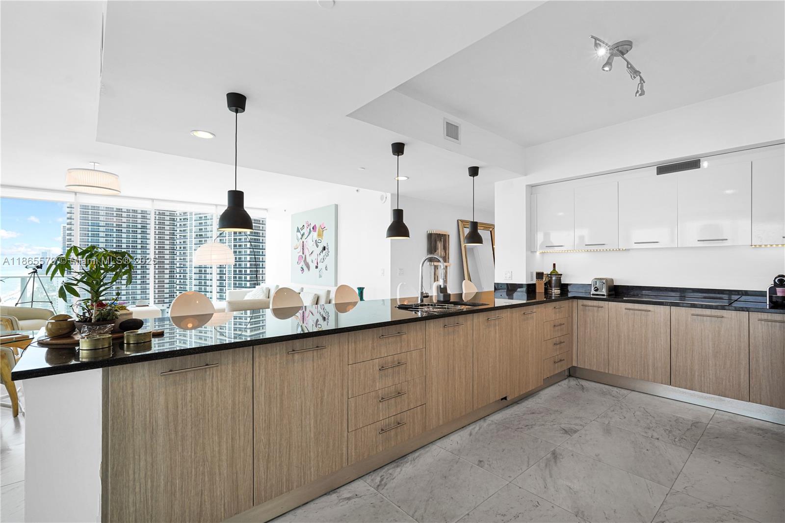 3951 S Ocean Dr #1901, Hollywood FL 33019