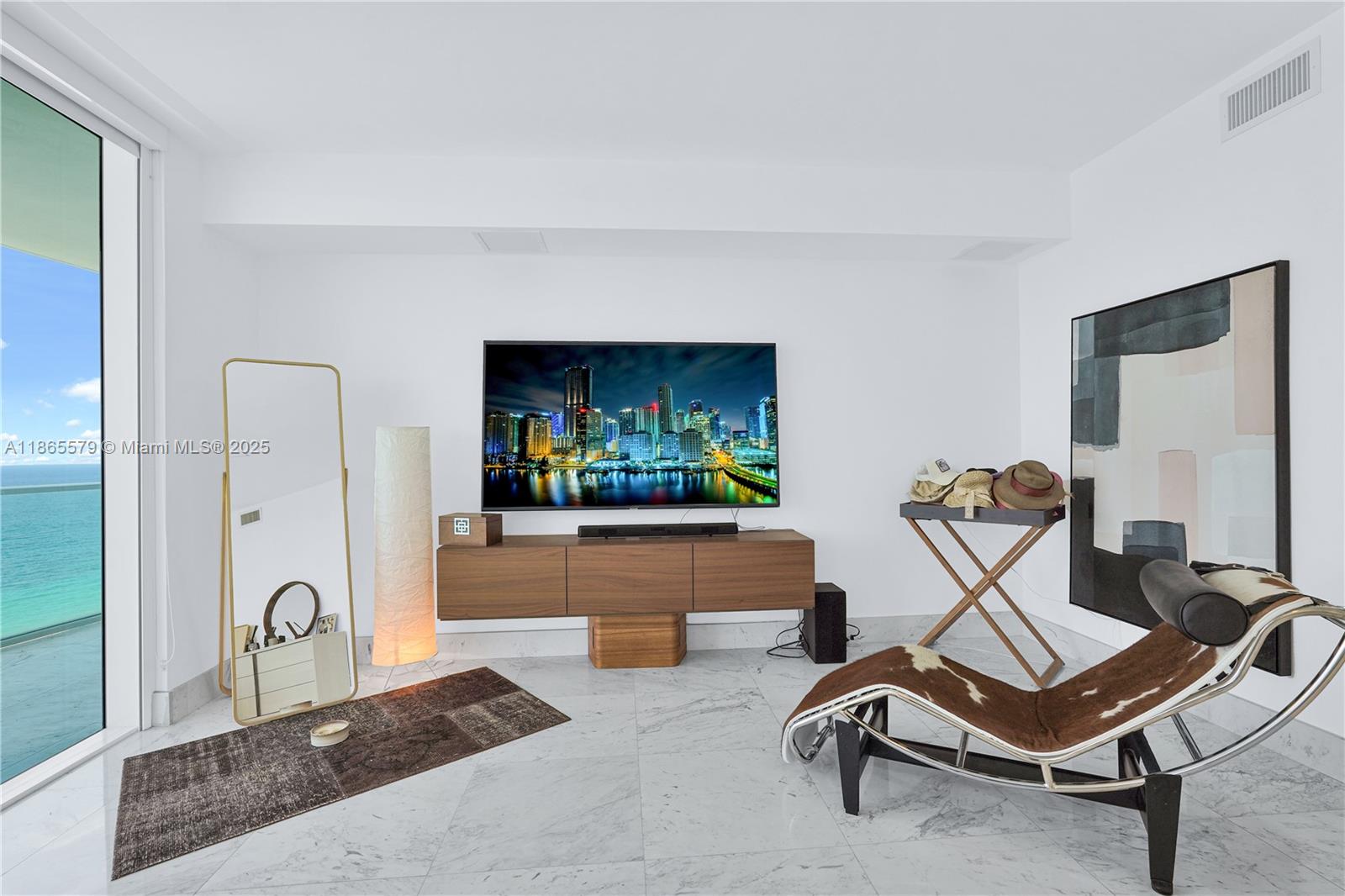 3951 S Ocean Dr #1901, Hollywood FL 33019