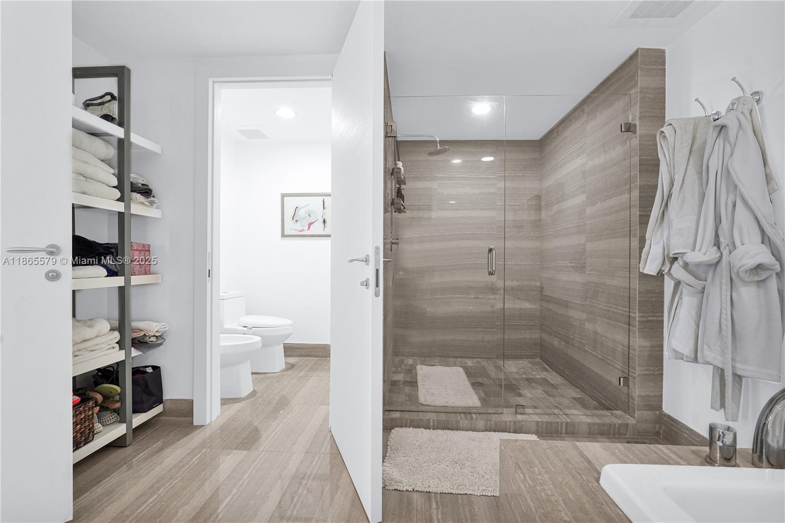 3951 S Ocean Dr #1901, Hollywood FL 33019