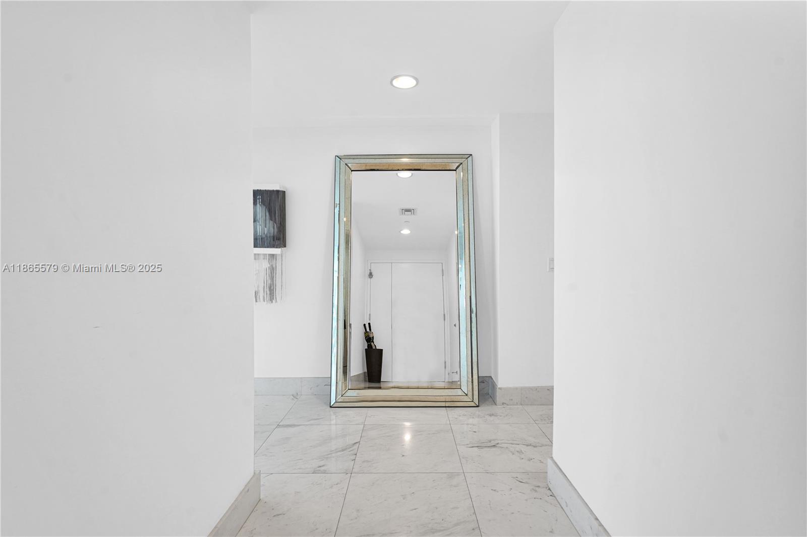 3951 S Ocean Dr #1901, Hollywood FL 33019