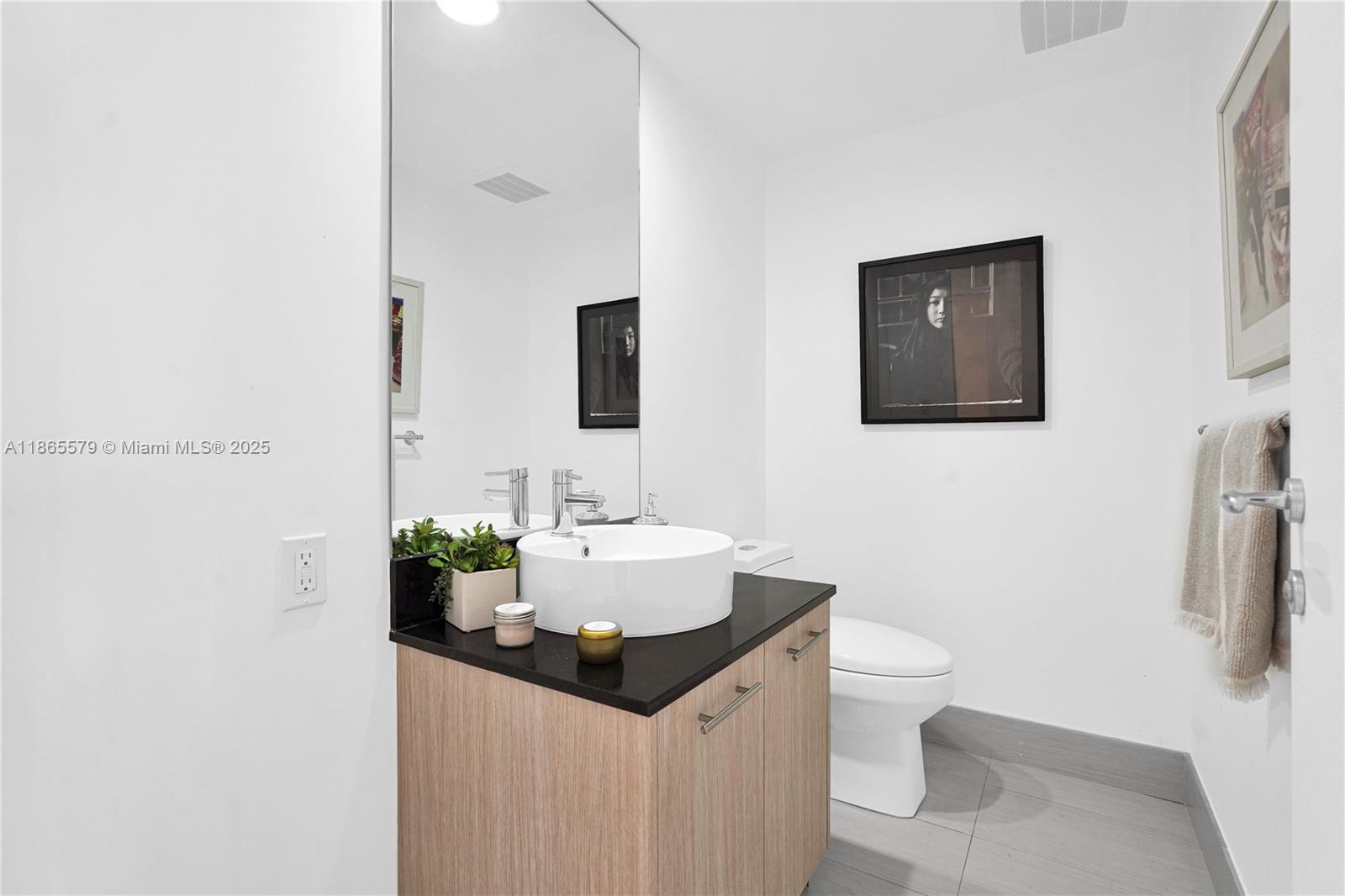 3951 S Ocean Dr #1901, Hollywood FL 33019