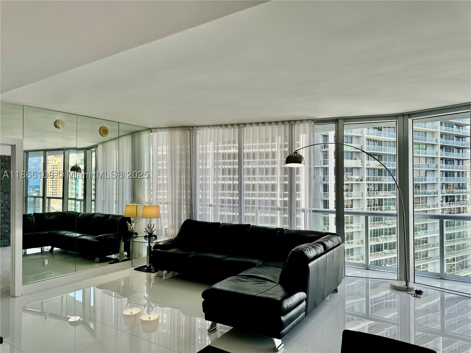 495 Brickell Ave #3504, Miami FL 33131