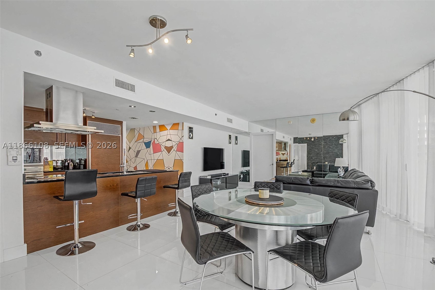 495 Brickell Ave #3504, Miami FL 33131