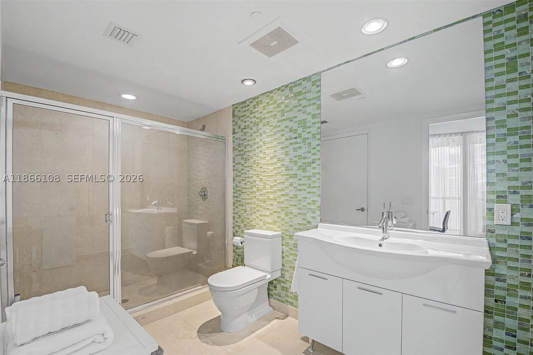 495 Brickell Ave #3504, Miami FL 33131